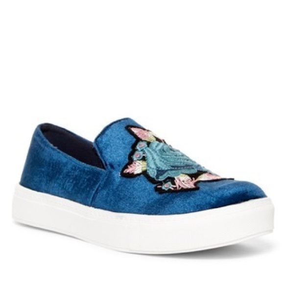 Dirty Laundry Shoes - Dirty Laundry Velvet Slip-on Sneaker